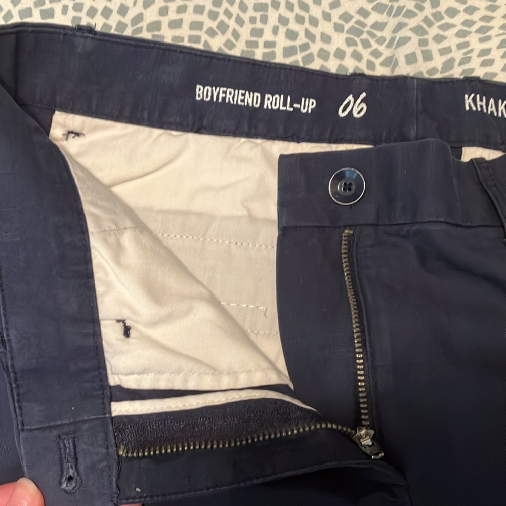 NWT Gap Navy Boyfriend Roll-Up Khakis - Picture 3 of 7
